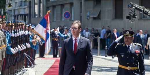 Serbian President Aleksandar Vucic inspects the Guard of Honor during an inauguration ceremony, Belgrade, May 31, 2017 (AP photo by Marko Drobnjakovic).