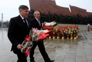 A Russian delegation led by Chief Justice of the Supreme Court Vyacheslav Lebedev visits the statues of late leaders Kim Il Sung and Kim Jong Il, Pyongyang, North Korea, April 16, 2015 (AP photo by Kim Kwang Hyon).