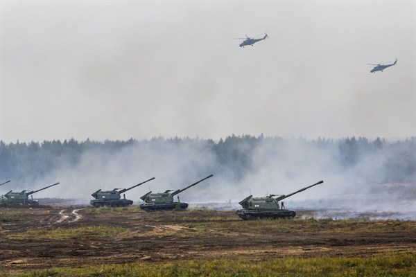 Belarusian and Russian troops take part in the Zapad 2017, or West 2017, military exercises at the Borisovsky range, Borisov, Belarus, Sept. 20, 2017 (AP photo by Sergei Grits).