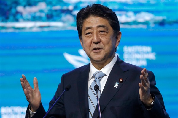 Japanese Prime Minister Shinzo Abe addresses a plenary session at the Eastern Economic Forum in Vladivostok, Russia, Sept. 7, 2017 (AP photo).