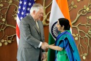 Indian Foreign Minister Sushma Swaraj shakes hands with U.S. Secretary of State Rex Tillerson in New Delhi, India, Oct. 25, 2017 (AP photo Manish Swarup).