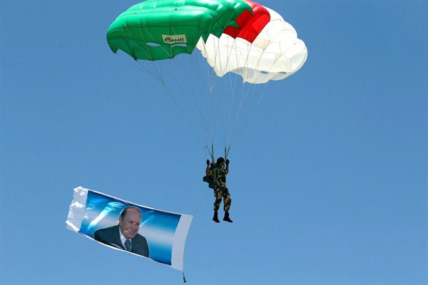‘Helicopter Money’ Helps Algeria Hold Off Economic Collapse, but for How Long?