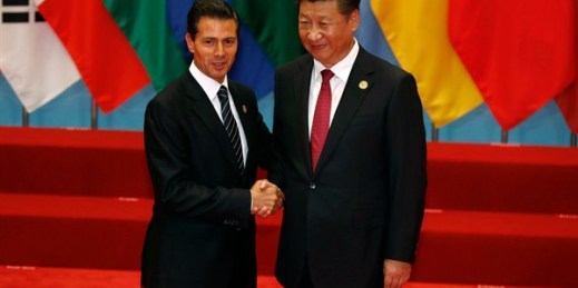 Mexican President Enrique Pena Nieto poses with Chinese President Xi Jinping at the G20 Summit, Hangzhou, China, Sept. 4, 2016 (AP photo by Ng Han Guan).