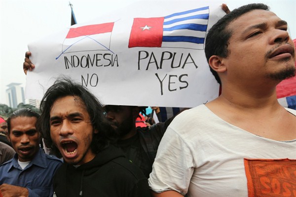 West Papua pro-independence supporters shout slogans during a rally, Jakarta, Indonesia, Aug. 15, 2017 (AP photo by Tatan Syuflana).