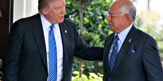 President Donald Trump greets Malaysian Prime Minister Najib Razak at the White House, Washington, Sept. 12, 2017 (AP photo by Evan Vucci).