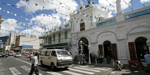 The Jummah Mosque in Port Louis, Mauritius, April 10, 2008 (dpa photo by Lars Halbauer via AP images).