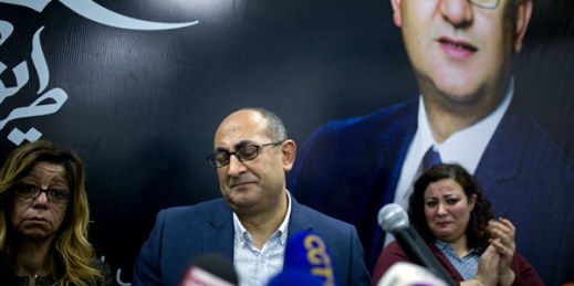 Egyptian human rights lawyer and former presidential candidate  Khaled Ali announces his withdrawal from the race, Cairo, Egypt, Jan. 24, 2018 (AP photo by Amr Nabil).
