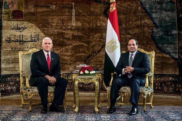U.S. Vice President Mike Pence meets with Egyptian President Abdel-Fattah el-Sissi at the Presidential Palace in Cairo, Jan. 20, 2018 (Pool photo via AP by Khaled Desouki).