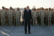 Turkey's president Recep Tayyip Erdogan poses with Turkish soldiers during his visit to the Qatari-Turkish Armed Forces Land Command Base, Doha, Qatar, Nov. 15, 2017 (AP photo by Kayhan Ozer).