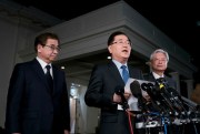 South Korean national security director Chung Eui-yong speaks to reporters at the White House regarding an offer of a summit with North Korean leader Kim Jong Un, Washington, March 8, 2018 (AP photo by Andrew Harnik).