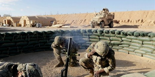 U.S. Army soldiers conduct a mortar exercise at a small coalition outpost in western Iraq near the border with Syria, Jan. 24, 2018 (AP photo by Susannah George).