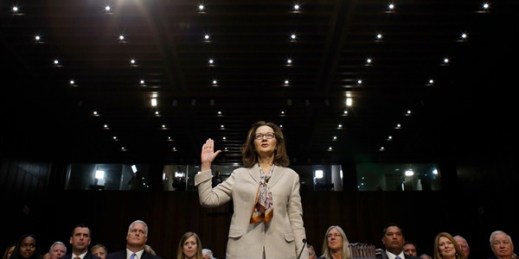 Gina Haspel, President Donald Trump's nominee to lead the CIA, is sworn in during the confirmation hearing of the Senate Intelligence Committee on Capitol Hill, Washington, May 9, 2018 (AP photo by Alex Brandon).