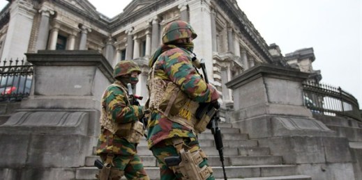 Belgian soldiers patrol near the court where Salah Abdeslam, the top suspect in the 2015 Paris attacks, appeared before a judge, Brussels, March 24, 2016 (AP photo by Peter Dejong).