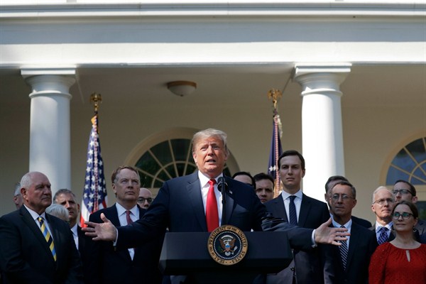 President Donald Trump announces a revamped North American free trade deal in the Rose Garden of the White House, Washington, Oct. 1, 2018 (AP photo by Pablo Martinez Monsivais).