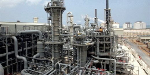 A gas production facility at Ras Laffan, Qatar, April 4, 2009 (AP photo by Maneesh Bakshi).