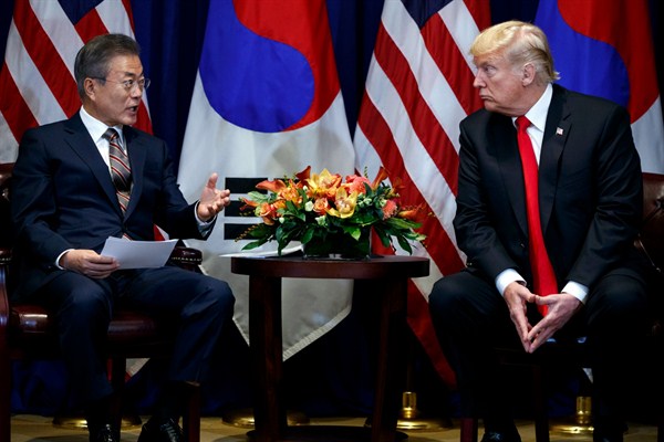 U.S. President Donald Trump meets with South Korean President Moon Jae-in at the Lotte New York Palace hotel during the United Nations General Assembly, New York, Sept. 24, 2018 (AP photo by Evan Vucci).