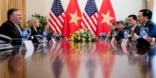 U.S. Secretary of State Mike Pompeo, left, meets with Vietnamese Deputy Prime Minister and Foreign Minister Pham Binh Minh, right, at the Ministry of Foreign Affairs in Hanoi, Vietnam, July 9, 2018 (AP photo by Andrew Harnik).