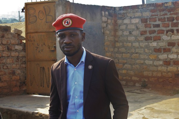 Ugandan opposition leader Bobi Wine, who will challenge President Yoweri Museveni in the 2021 election, in the Kamwookya slum, Kampala, Uganda, July 2019 (Photo by Sophie Neiman).