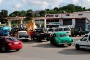 People line up with their vehicles to load up on fuel at a gas station in Havana, Cuba, Sept. 11, 2019 (AP photo by Ismael Francisco).