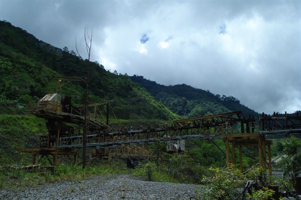 Rusting mine machinery at the Panguna mine, central Bougainville, Oct. 2019 (Photo by Catherine Wilson).