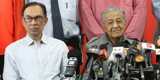 Malaysian Prime Minister Mahathir Mohamad, right, and president of the People’s Justice Party, Anwar Ibrahim, during a press conference in Kuala Lumpur, Malaysia, June 1, 2018 (AP photo by Vincent Thian).