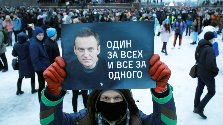Daily Review: What Navalny Symbolized in Russia