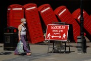 A sign asks people to stay 2 meters apart to reduce the spread of COVID-19, London, June 22, 2020 (AP photo by Matt Dunham).