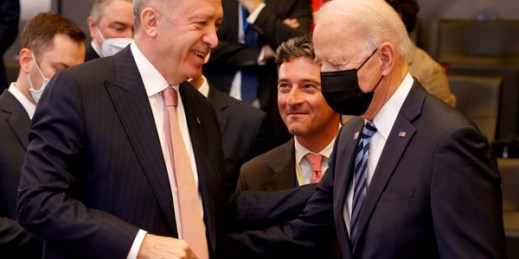 U.S. President Joe Biden, right, speaks with Turkish President Recep Tayyip Erdogan during a NATO summit in Brussels, June 14, 2021 (AP photo by Olivier Matthys).