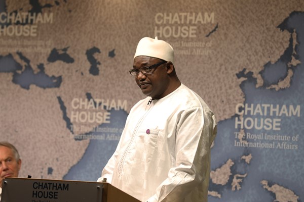 Gambian President Adama Barrow delivers an address at Chatham House in London, April 18, 2018 (photo courtesy of Chatham House).