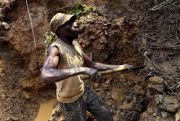 A Congolese miner at Nyabibwe mine, in eastern Democratic Republic of Congo, Aug. 17, 2012 (AP photo by Marc Hofer).