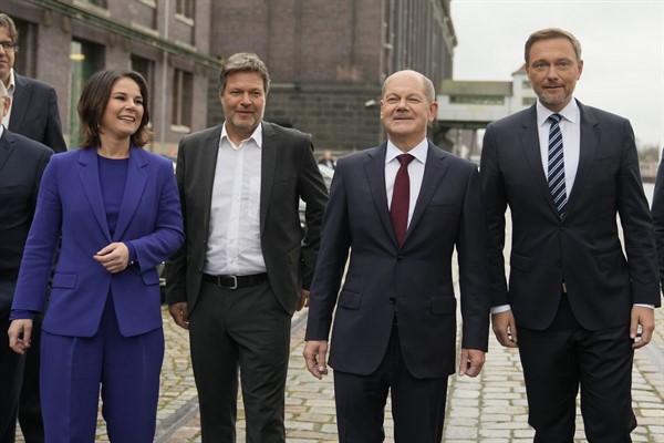 Annalena Baerbock, Robert Habeck, Olaf Scholz and Christian Lindner, prior to unveiling the coalition government accord between the SPD, the Greens and the FDP, Berlin, Germany, Nov. 24, 2021 (AP photo by Markus Schreiber).