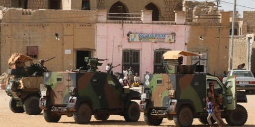 French forces deployed as part of Operation Barkhane patrol the streets of Timbuktu, Mali, Sept. 29, 2021 (AP photo by Moulaye Sayah).