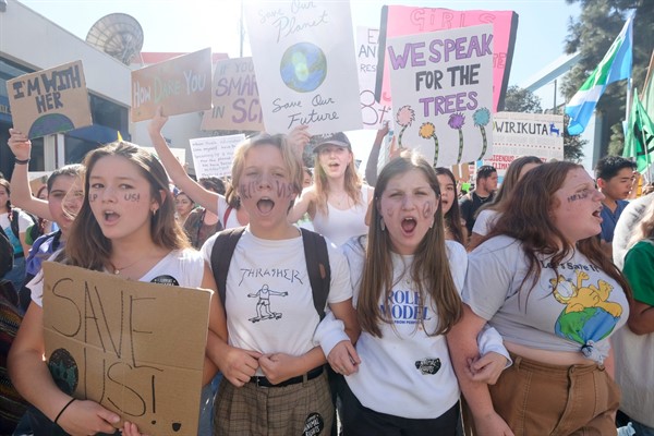 Climate activists participate in a student-led climate change march in Los Angeles, Nov. 1, 2019 (AP photo by Ringo H.W. Chiu).