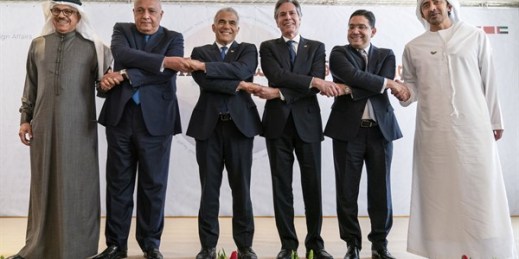 U.S. Secretary of State Antony Blinken poses for a photograph with the foreign ministers of Bahrain, Egypt, Israel, Morocco and the United Arab Emirates at the Negev Summit, Sde Boker, Israel, March 28, 2022 (AP photo by Jacquelyn Martin).