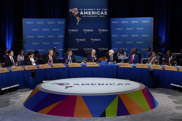U.S. President Joe Biden hosts a meeting with heads of state and government at the Summit of the Americas in Los Angeles, June 10, 2022 (AP photo by Evan Vucci).