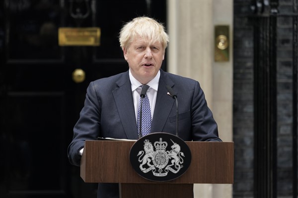British Prime Minister Boris Johnson speaks to media outside 10 Downing Street in London, July 7, 2022 (AP photo by Alberto Pezzali).