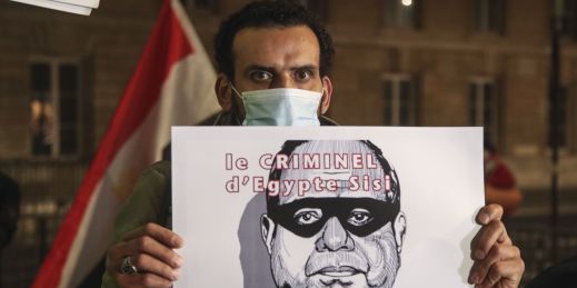a protestor in egypt ahead of cop27