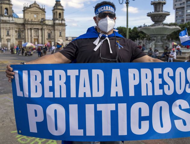 a citizen of nicaragua protests against ortega