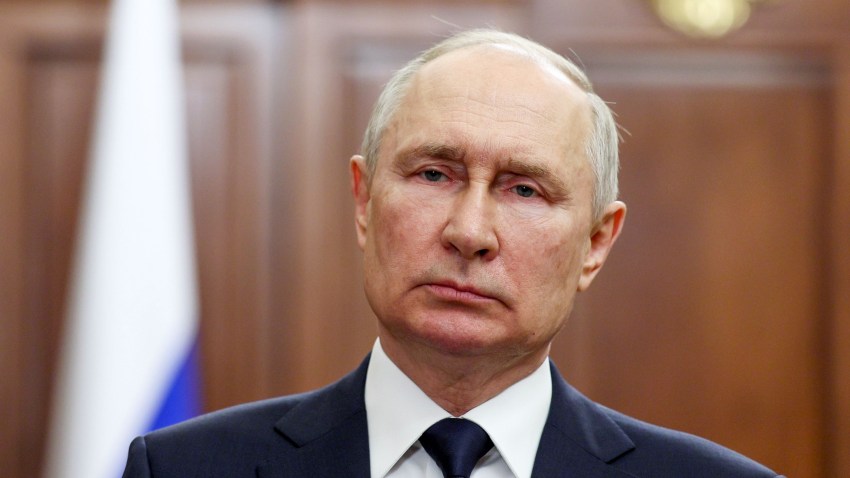 Daily Review: Putin Will Serve Another Term in Office