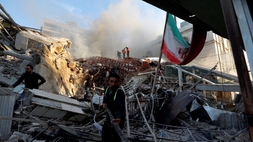 Daily Review: Israeli Airstrike Kills Top Iranian Commanders